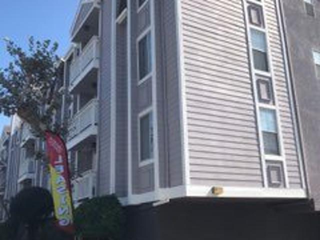 2 BR, 2 BA Apartment 11211 Greenlawn Avenue Unit 307, Culver City, CA 90230