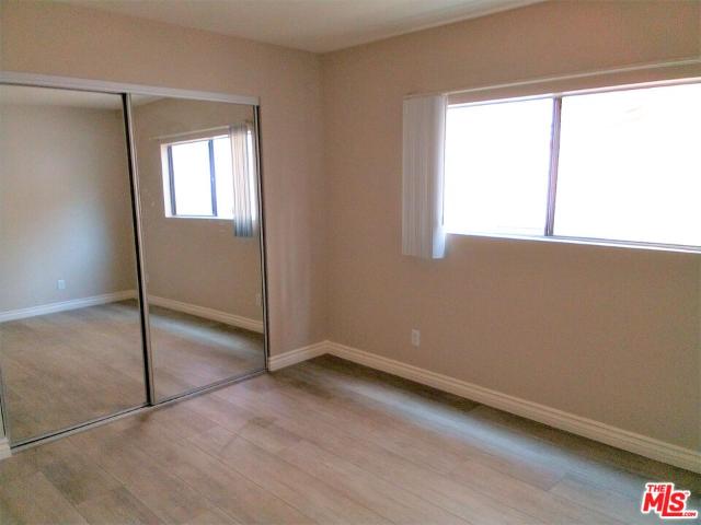 2 BR, 2 BA Apartment 11230 Camarillo Street, North Hollywood, CA 91602