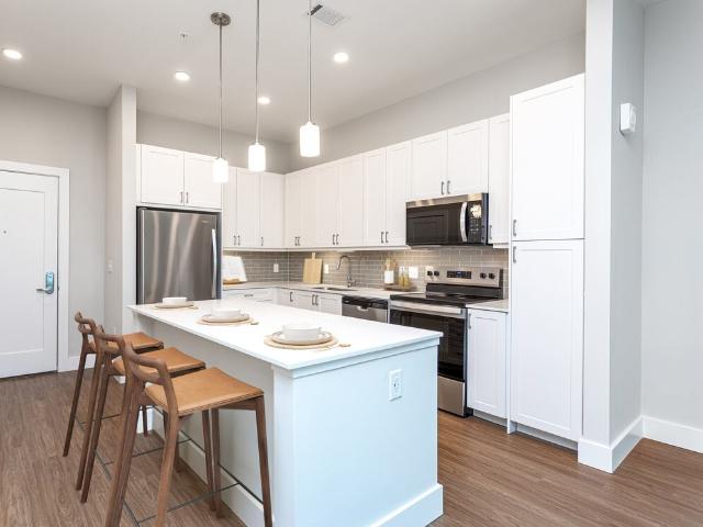 2 BR, 2 BA Apartment 11255 Carmel Commons Blvd Unit 508, Charlotte, NC 28226