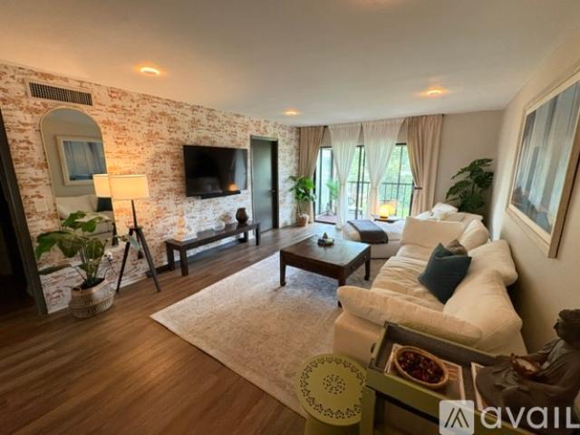 2 BR, 2 BA Apartment 112 Windward Place, Unit 112, Oldsmar, FL 34677