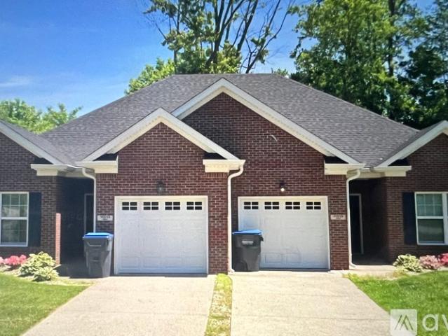 2 BR, 2 BA Apartment 11313 Frenchrone Dr, Unit 102, Louisville, KY 40272