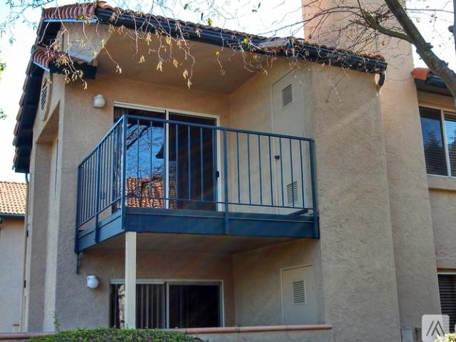 2 BR, 2 BA Apartment 11337 Avenida De Los Lobos, Unit G, San Diego, CA 92127
