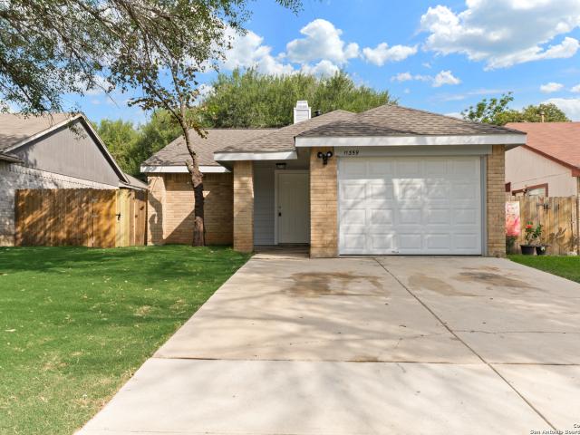 2 BR, 2 BA Apartment 11359 Fish Spgs Dr, San Antonio, TX 78245