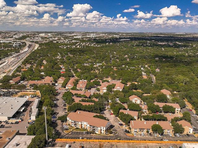 2 BR, 2 BA Apartment 11441 IH 35 North Unit 09102, Austin, TX 78753