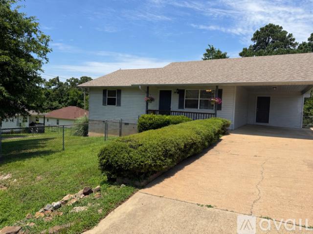 2 BR, 2 BA Apartment 114 Fleetwood Drive, Piney, AR 71913