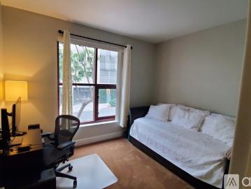 2 BR, 2 BA Apartment 1150 J Street, Unit 217, San Diego, CA 92101