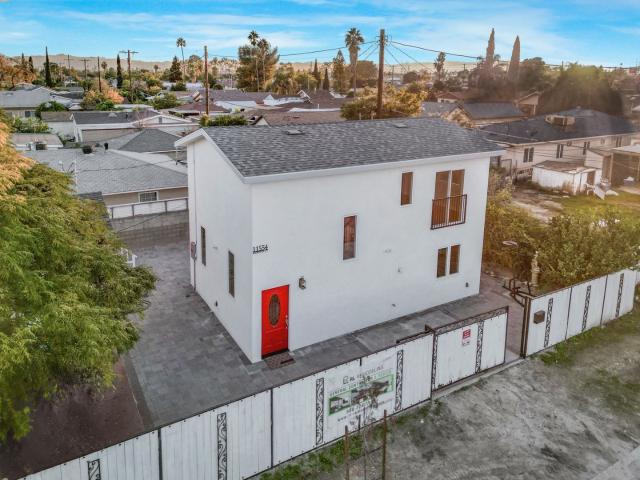 1 BR, 2 BA Apartment 11554 Arminta St, North Hollywood, CA 91605