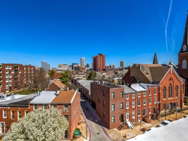 2 BR, 2 BA Apartment 115 West Hamburg Street Unit 209, Baltimore, MD 21230