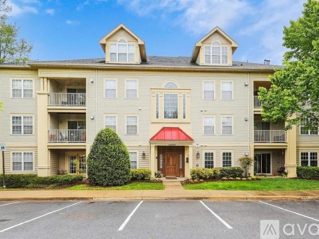 2 BR, 2 BA Apartment 11808 Eton Manor Drive, Unit 204, Germantown, MD 20876