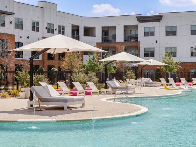 2 BR, 2 BA Apartment 11901 Willow Springs Road Unit 2 beds, 2 baths, $1873, Haslet, TX 76052