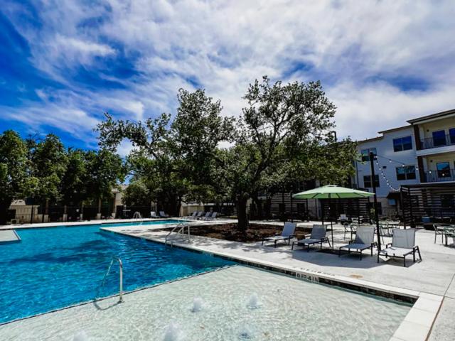 2 BR, 2 BA Apartment 116 Talon Grasp Trail, Leander, TX 78641