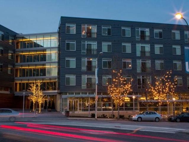 2 BR, 2 BA Apartment 1201 West Mount Royal Avenue Unit 541, Baltimore, MD 21217