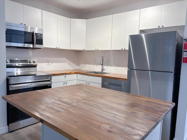 2 BR, 2 BA Apartment 1208 16th St NE, Washington, DC 20002