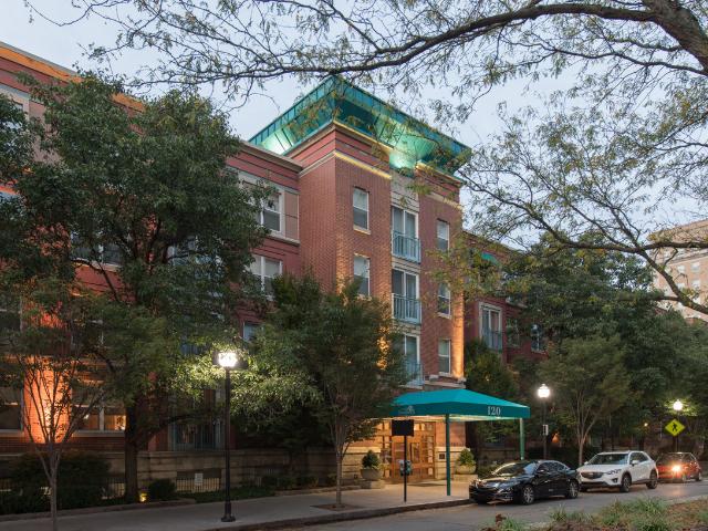2 BR, 2 BA Apartment 120 Garfield Pl Unit 105, Cincinnati, OH 45202