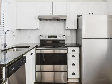 2 BR, 2 BA Apartment 12102 4th Ave West Unit 302, Everett, WA 98204