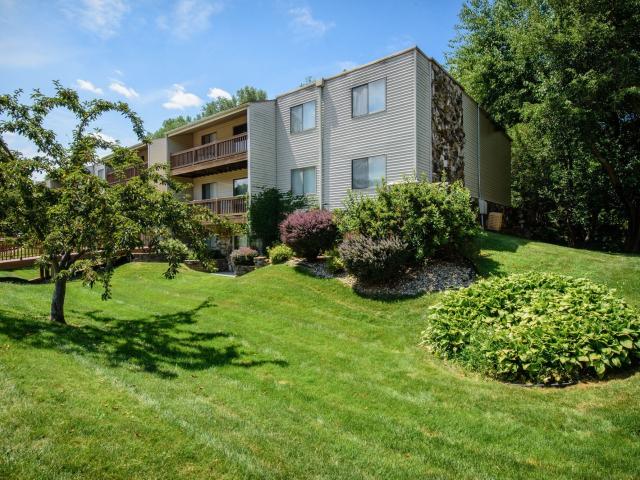 2 BR, 2 BA Apartment 12115 William Plaza Unit 220, Omaha, NE 68144