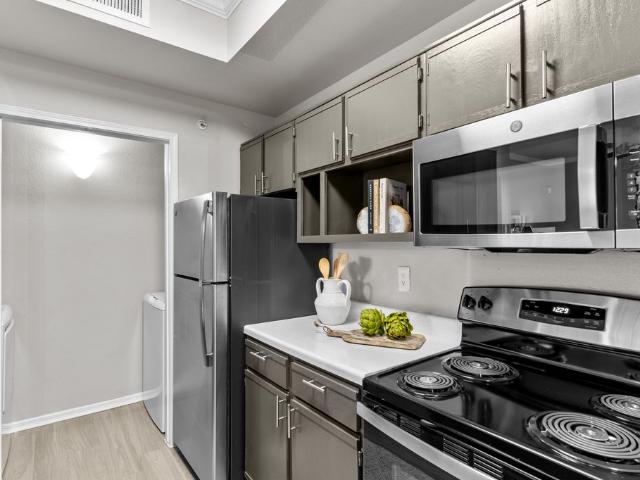 2 BR, 2 BA Apartment 12113 Metric Boulevard Unit 1517, Austin, TX 78758