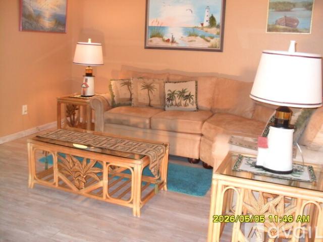 2 BR, 2 BA Apartment 1220 Southeast 40th Street, Unit 7, Cape Coral, FL 33904