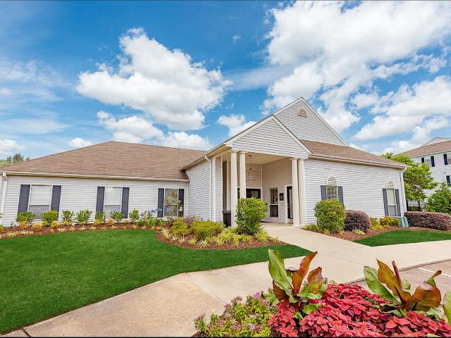 2 BR, 2 BA Apartment 1227 Pin Oak Dr Unit O10, Flowood, MS 39232