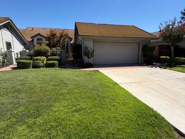 2 BR, 2 BA Apartment 1229 West Bullard Avenue, Unit 103, Fresno, CA 93711