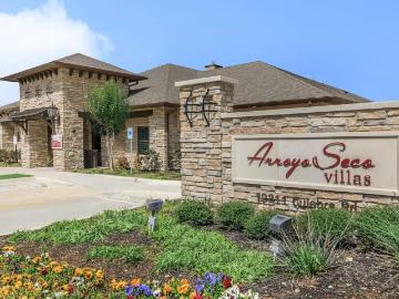 2 BR, 2 BA Apartment 12311 Culebra Road Unit 20102, San Antonio, TX 78253
