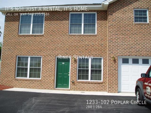 2 BR, 2 BA Apartment 1233 102 Poplar Circle, Harrisonburg, VA 22802