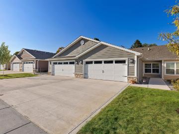 2 BR, 2 BA Apartment 12415 Redwood Rose Way Unit 1911K, Hartland, MI 48353