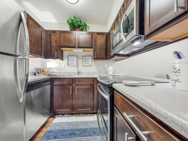 2 BR, 2 BA Apartment 12430 Whisper Hollow Drive Unit 2912439J, Maryland Heights, MO 63043