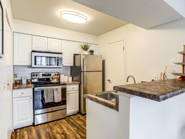 2 BR, 2 BA Apartment 1245 Fordham Drive Unit 12 104, Glendale Heights, IL 60139