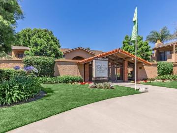 2 BR, 2 BA Apartment 125 Belinda Circle Unit 77, Anaheim, CA 92801