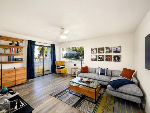 2 BR, 2 BA Apartment 12801 Fair Oaks Boulevard Unit 304, Citrus Heights, CA 95610