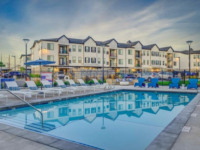 2 BR, 2 BA Apartment 1283 West 1700 South Unit N304, Syracuse, UT 84075