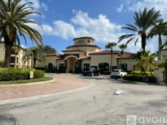 2 BR, 2 BA Apartment 12975 Positano Cir, Unit #303, Naples, FL 34105