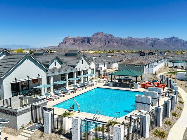 2 BR, 2 BA Apartment 1297 East Broadway Avenue Unit 70, Apache Junction, AZ 85119