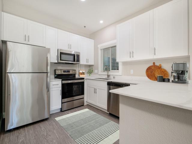 2 BR, 2 BA Apartment 1299 Antelope Creek Drive Unit 181, Roseville, CA 95678