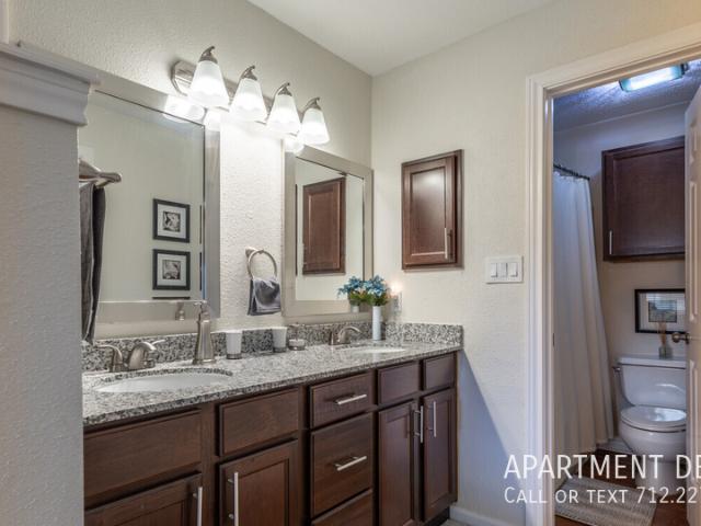 2 BR, 2 BA Apartment 133 Plantation Dr WÂ, Lake Jackson, TX 77566