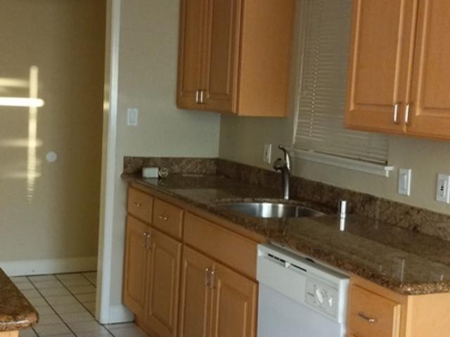 2 BR, 2 BA Apartment 1300 Montecito Avenue, Unit 17, Mountain View, CA 94043