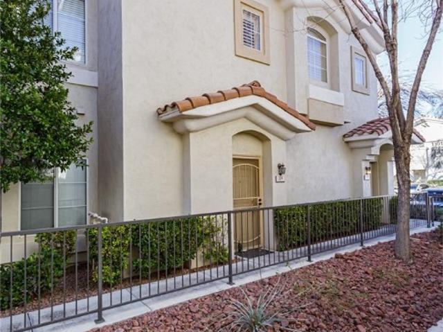 2 BR, 2 BA Apartment 1300 Red Gable Ln, Las Vegas, NV 89144