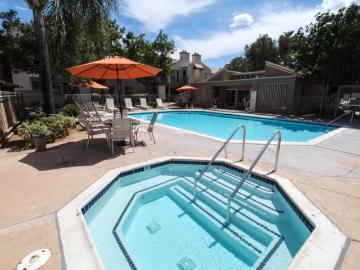 2 BR, 2 BA Apartment 1302 Oak Hill Dr Unit 223, Escondido, CA 92027