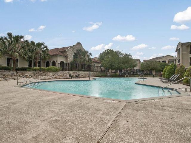 2 BR, 2 BA Apartment 1303 Rigsby Ave Unit 205, San Antonio, TX 78210