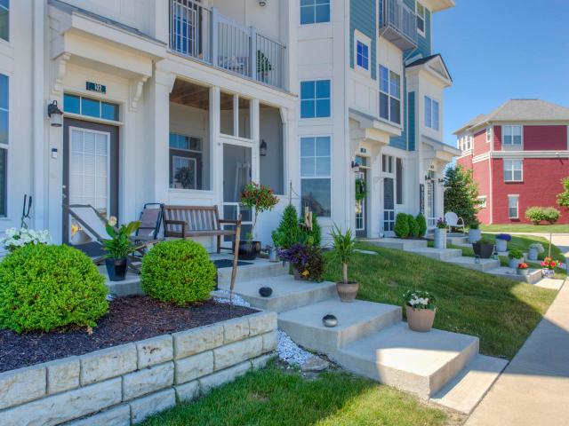2 BR, 2 BA Apartment 13110 Baden Drive Unit 21 21 302, Fishers, IN 46037
