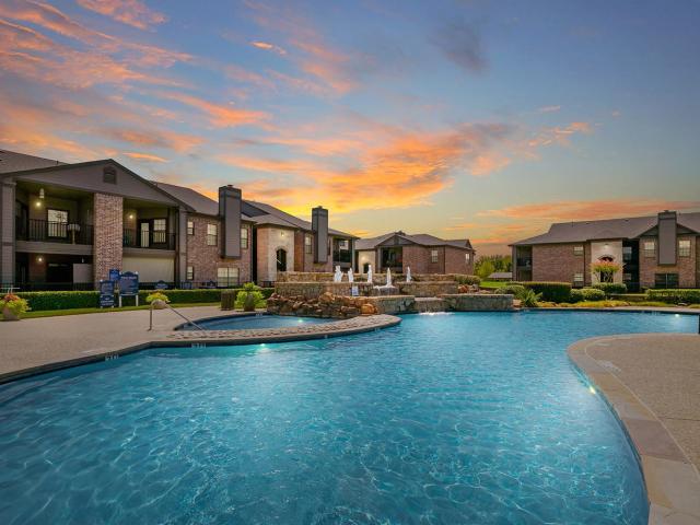 2 BR, 2 BA Apartment 1315 Riverchase Drive Unit 717, Coppell, TX 75019