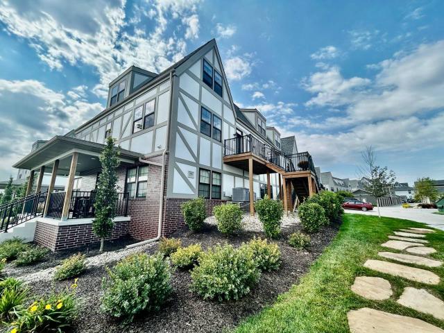 2 BR, 2 BA Apartment 13178 Lincoln Rd Unit 101 Unit 13035 Montauk Court Unit 201 Raised Ranch B1712 HB1 On the View Corridor, La Vista, NE 68128