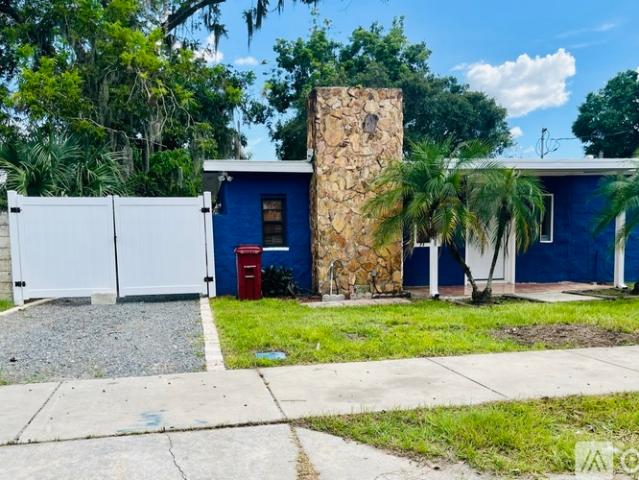 2 BR, 2 BA Apartment 1319 East Laura St, Plant City, FL 33563