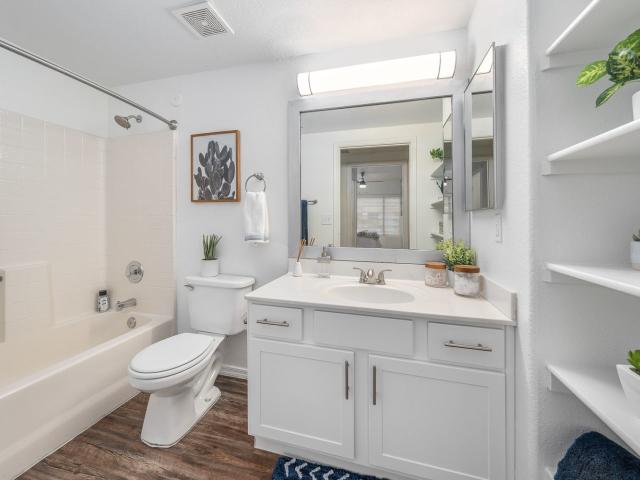 2 BR, 2 BA Apartment 13225 North Fountain Hills Boulevard Unit 218, Fountain Hills, AZ 85268