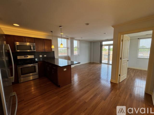 2 BR, 2 BA Apartment 1334 W Morse Ave, Unit 503, Chicago, IL 60626