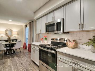2 BR, 2 BA Apartment 13428 Creekway Dr, Cypress, TX 77429