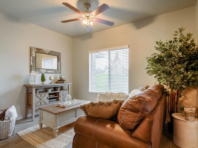 2 BR, 2 BA Apartment 1342 S 950 Unit C303, Clearfield, UT 84015