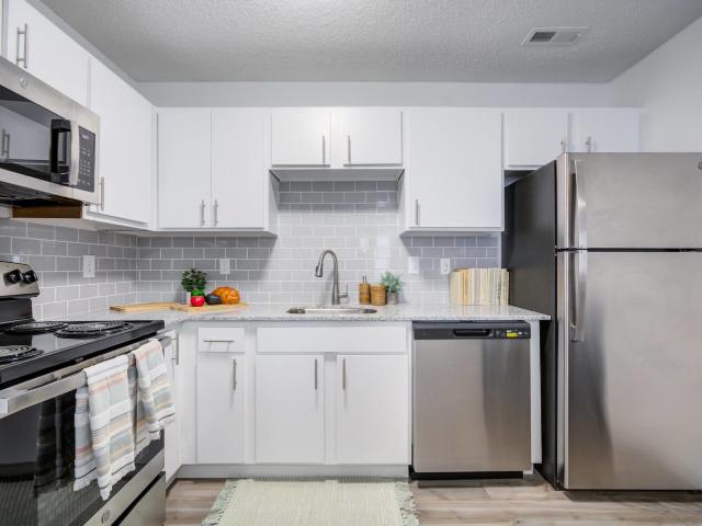 2 BR, 2 BA Apartment 13500 Chenal Parkway Unit 12 1202, Little Rock, AR 72211