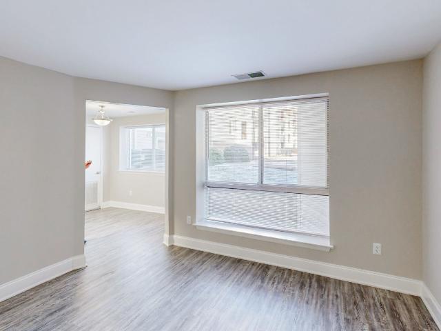 2 BR, 2 BA Apartment 13516 Greencastle Ridge Ter St Unit 401, Burtonsville, MD 20866